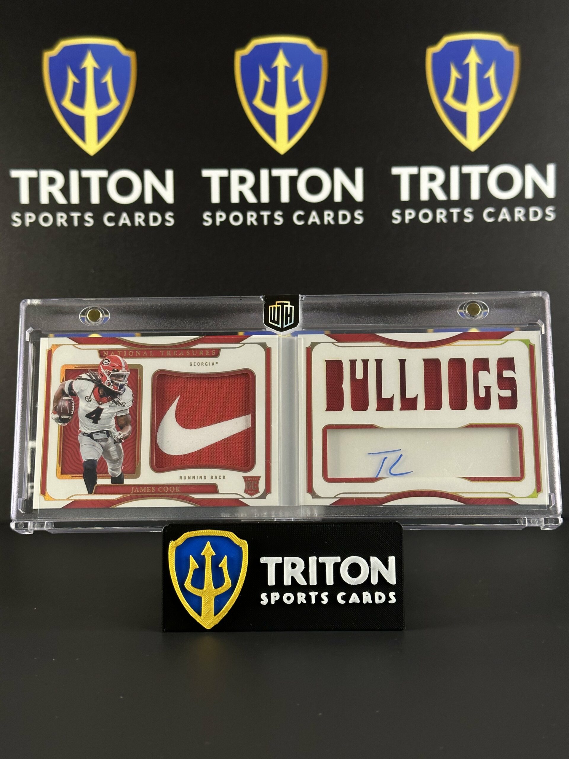 2022 National Treasures Collegiate James Cook Booklet RC Patch Auto Nike Swoosh # (4/5)