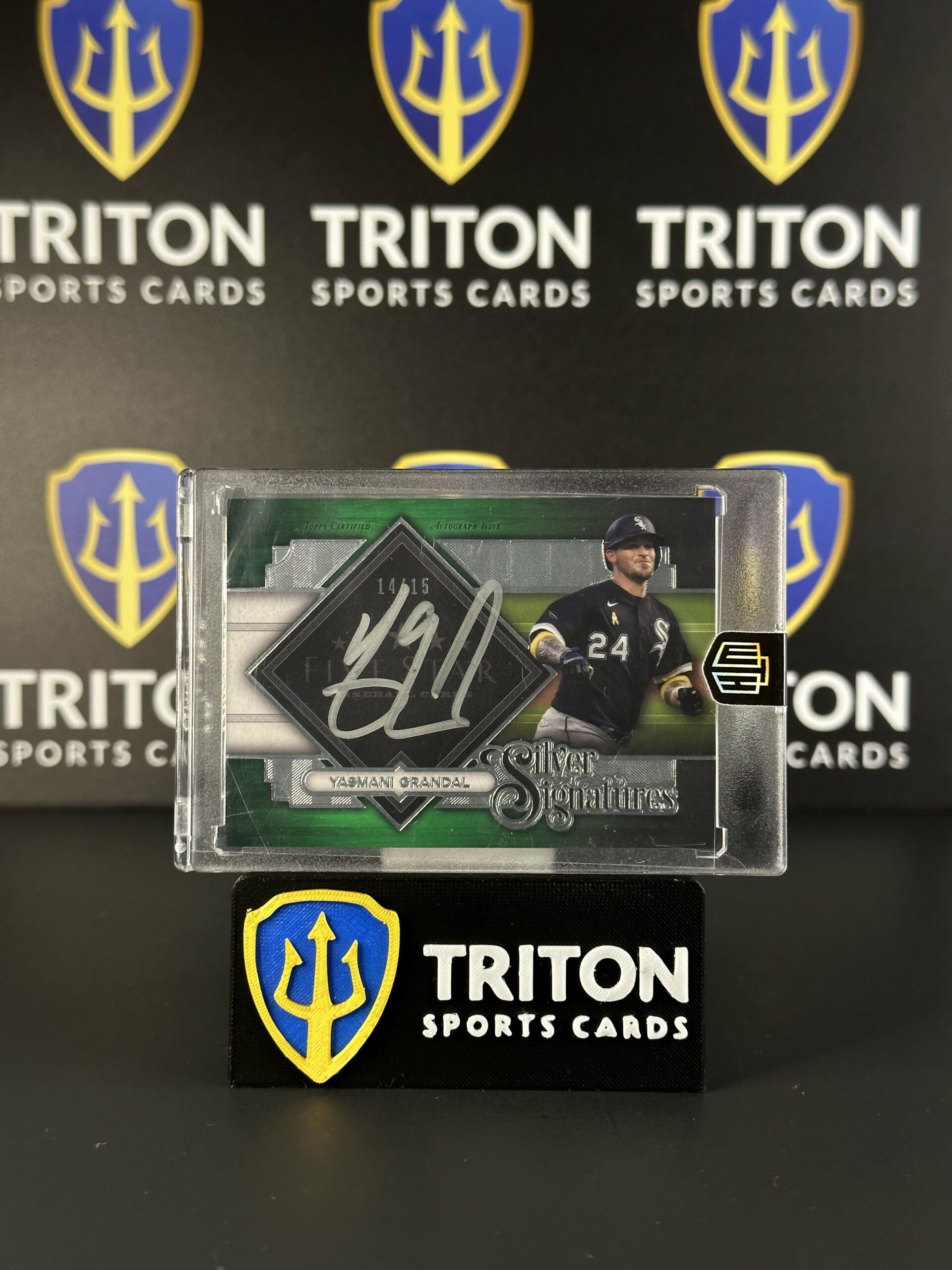 2022 Topps Five Star Yasmani Grandal Silver Signatures Green Auto (14/15) Chicago White Sox