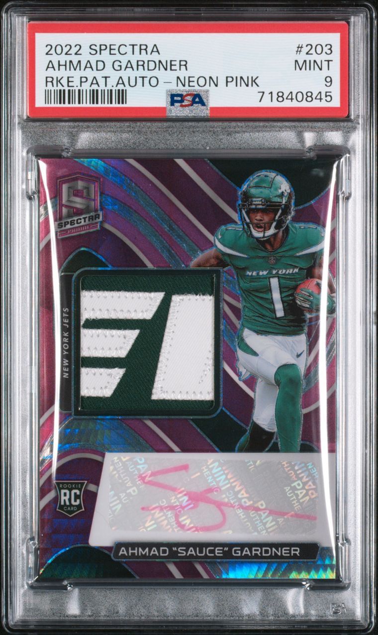 2022 Panini Spectra Ahmad "Sauce" Gardner Rookie Patch Auto Neon PINK (6/25) Mint 9